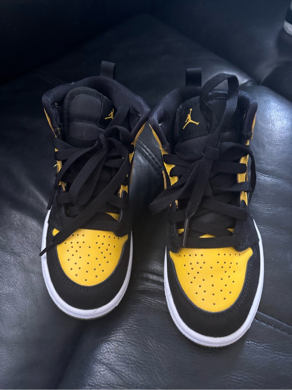 Jordan Kids' High-Top Sneakers in Black and Yellow